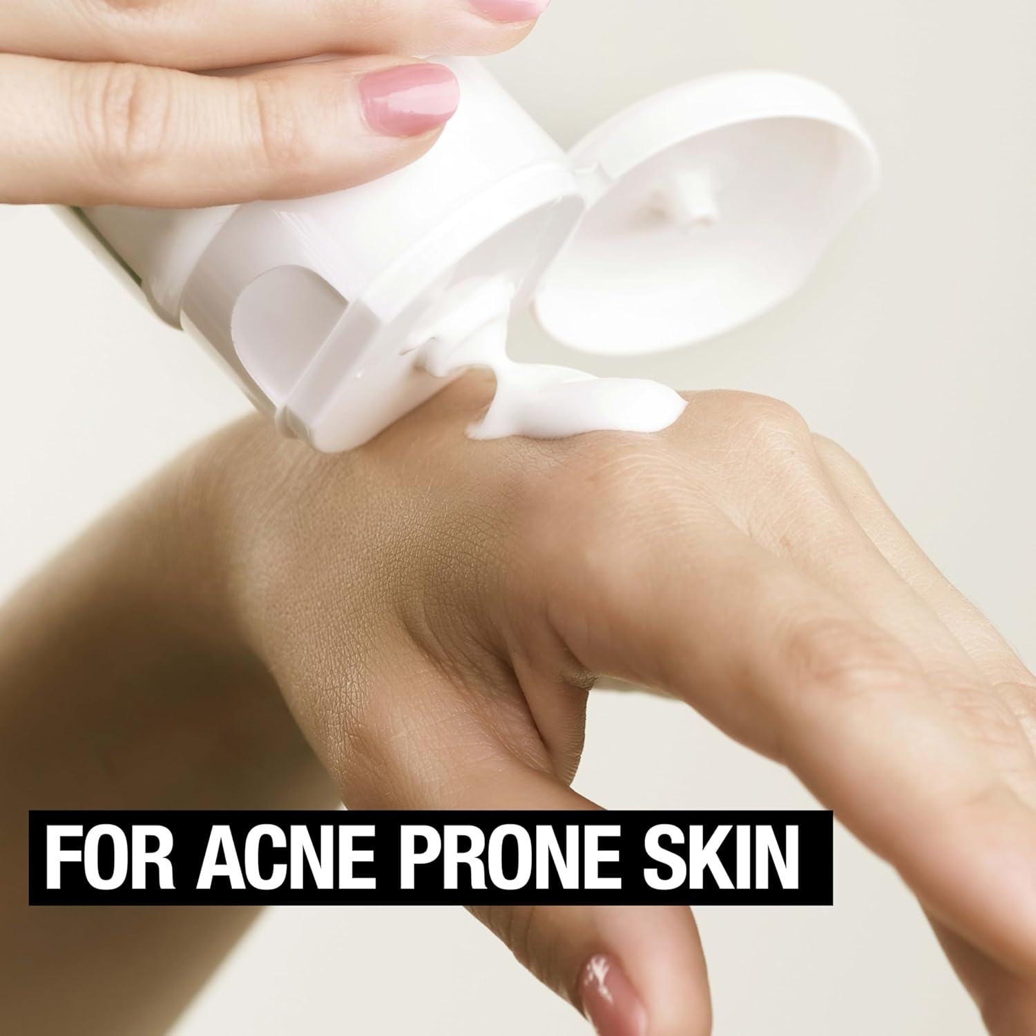 Neutrogena Clear Face apsauginis nuo saulės losjonas į spuogus linkusiai odai, SPF 30